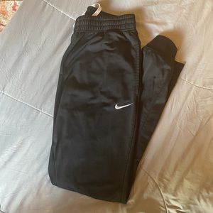 NIKE Men’s Joggers Medium